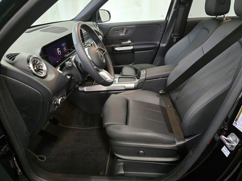 Certified 2025 Mercedes-Benz GLB 250 4MATIC image 13