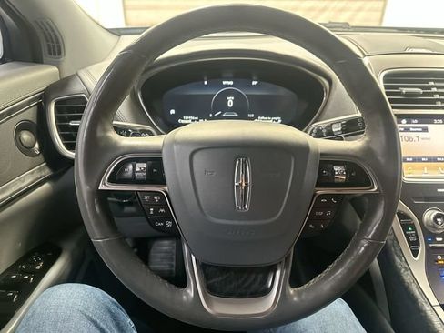 Used 2019 Lincoln Nautilus Reserve AWD/4WD image 12