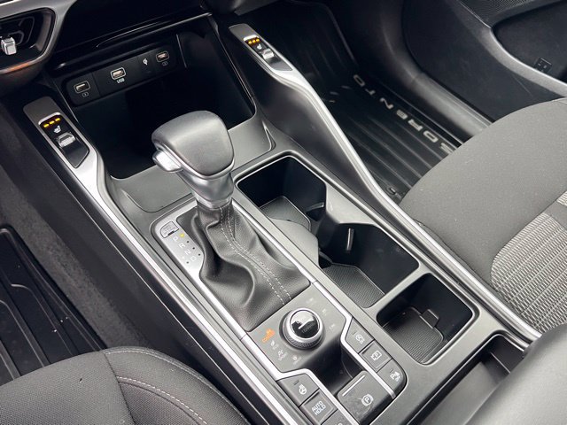 Used 2023 Kia Sorento AWD image 19