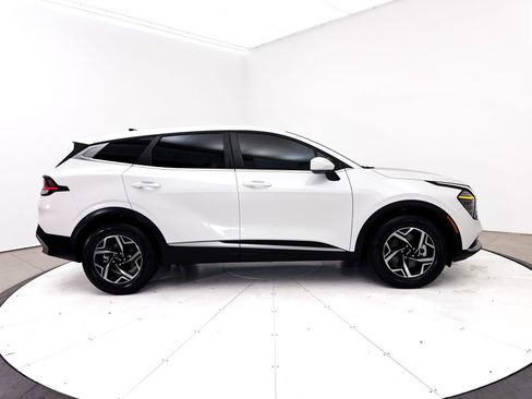 Certified 2025 Kia Sportage LX FWD image 38