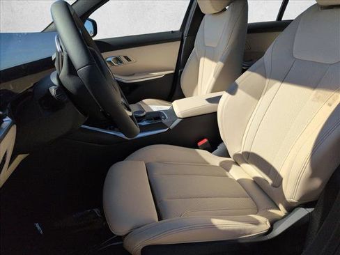 Used 2026 BMW 330i Sedan w/ Premium Package RWD image 4