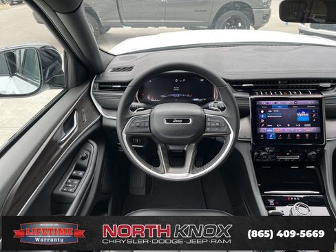 New 2025 Jeep Grand Cherokee L Limited image 14