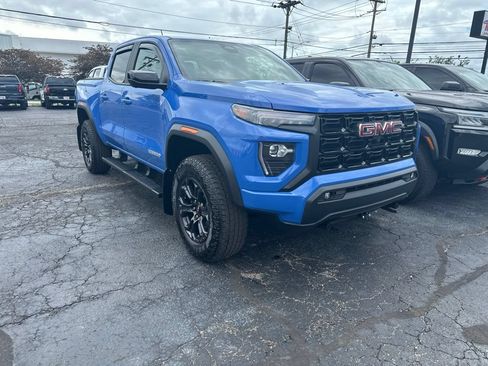 Used 2025 GMC Canyon Elevation w/ Convenience Package AWD/4WD image 2
