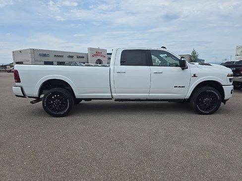New 2025 RAM 2500 Limited image 8