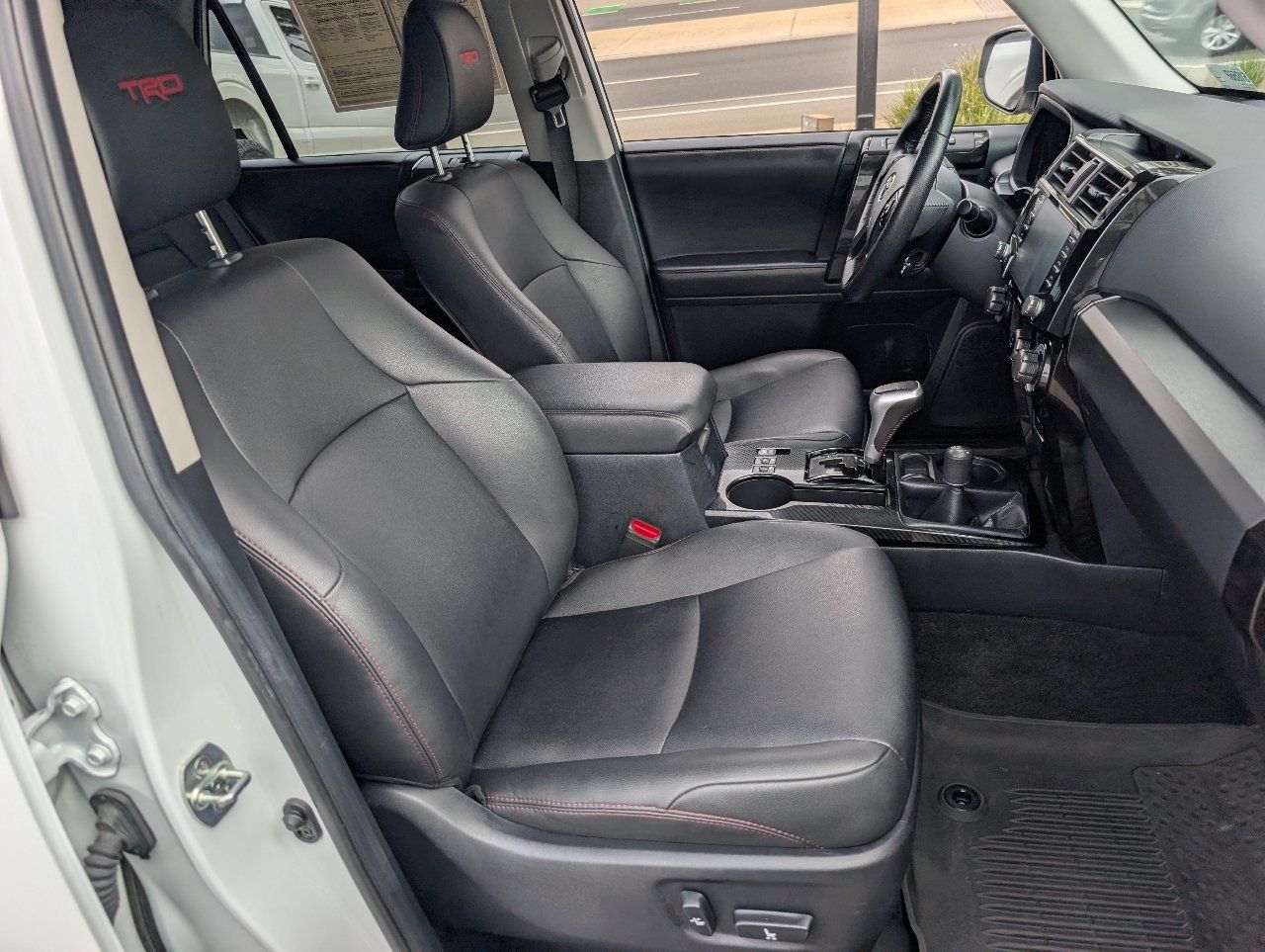 Used 2024 Toyota 4Runner TRD Off-Road Premium w/ Off Road Premium Plus Package AWD/4WD image 8