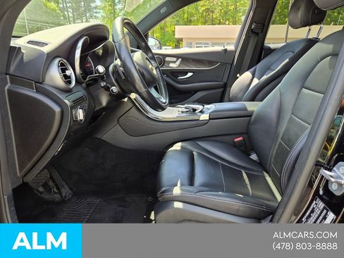 Used 2018 Mercedes-Benz GLC 300 4MATIC image 4