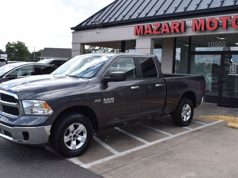 Used 2017 RAM 1500 Classic SLT image 8
