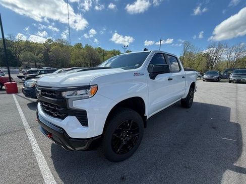 Used 2026 Chevrolet Silverado 1500 LT Trail Boss w/ Convenience Package II AWD/4WD image 1