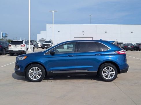 Used 2020 Ford Edge SEL w/ Convenience Package AWD/4WD image 3