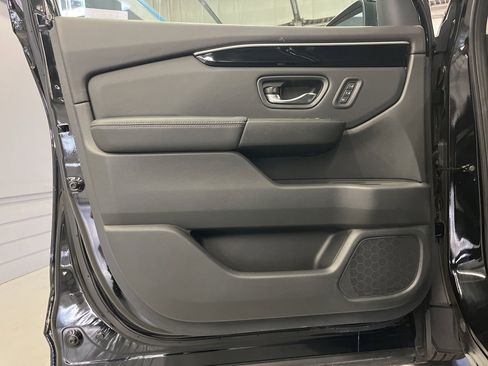 Used 2023 Honda Pilot EX-L image 9