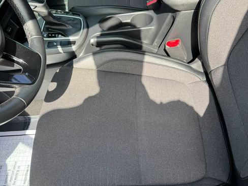 Used 2021 Kia Seltos S AWD/4WD image 24