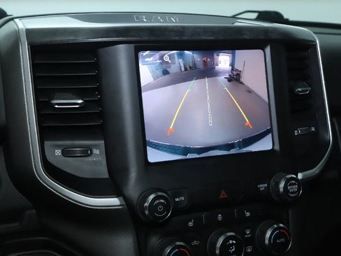 Used 2022 RAM 1500 Big Horn AWD/4WD image 30