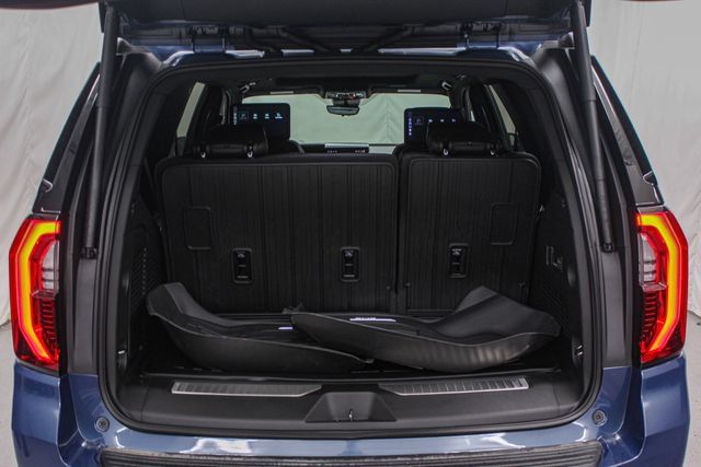 New 2026 GMC Yukon Denali w/ Denali Reserve Package AWD/4WD image 8