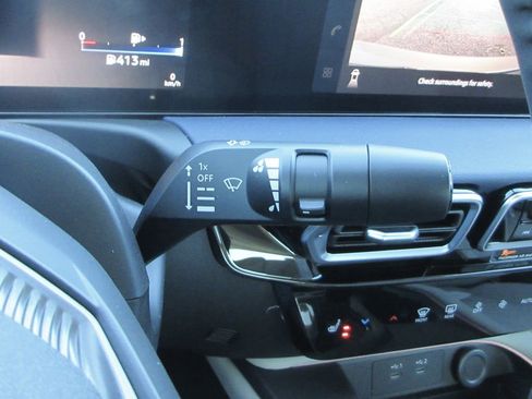 New 2026 Nissan Sentra SL w/ Floor Mat Package FWD image 20