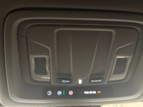 Used 2020 Chevrolet Silverado 1500 RST image 35