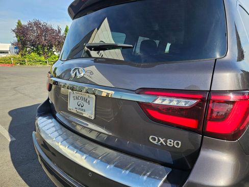 Used 2023 INFINITI QX80 Premium Select w/ Cargo Package image 18