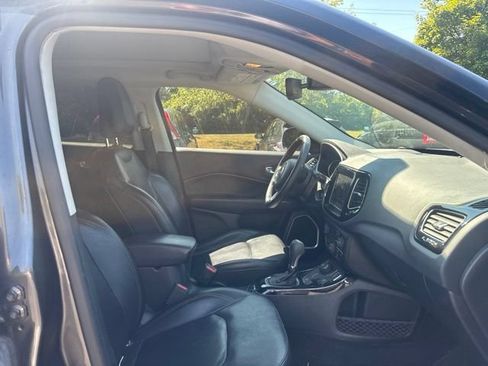Used 2019 Jeep Compass Limited AWD/4WD image 19
