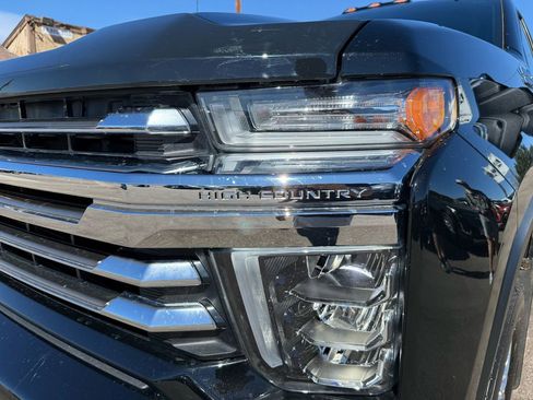 Used 2021 Chevrolet Silverado 2500 High Country w/ Z71 Off-Road Package image 11