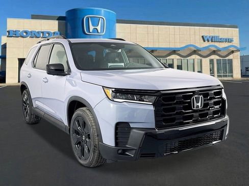 New 2026 Honda Pilot Black Edition image 7