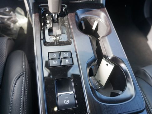 New 2026 Subaru Outback Touring XT AWD/4WD image 12