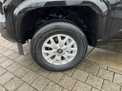 New 2026 Toyota Tacoma SR5 RWD image 10
