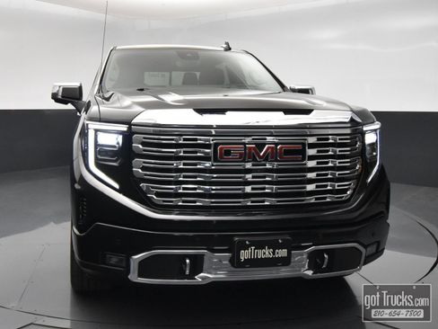 Used 2023 GMC Sierra 1500 Denali w/ Denali Reserve Package AWD/4WD image 51