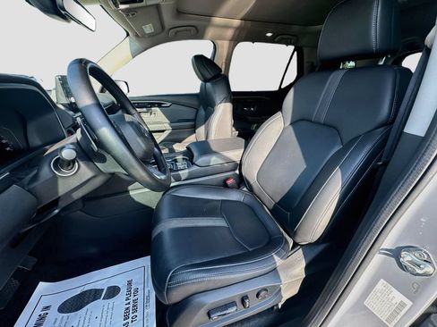 Used 2024 Honda Pilot Touring image 25