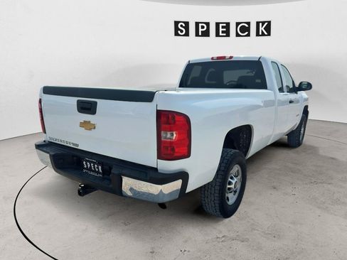 Used 2011 Chevrolet Silverado 2500 W/T AWD/4WD image 5