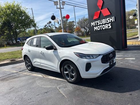 Used 2024 Ford Escape ST-Line w/ Equipment Group 301A FWD image 1