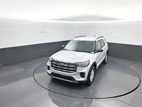 New 2026 Ford Explorer Active image 22