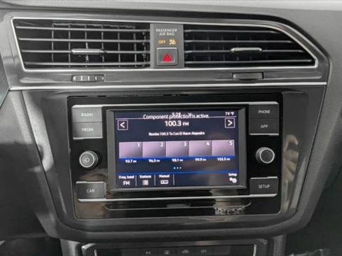 Used 2018 Volkswagen Tiguan S FWD image 30