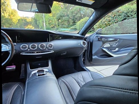Used 2015 Mercedes-Benz S 550 4MATIC Coupe image 38