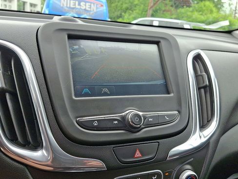 Certified 2018 Chevrolet Equinox LT AWD/4WD image 15