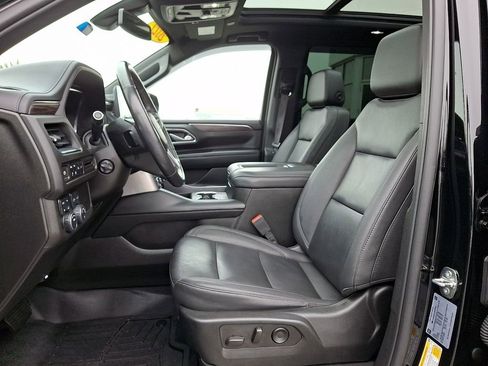 Used 2022 Chevrolet Tahoe LT w/ Luxury Package image 15