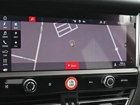 New 2026 Porsche Macan image 16