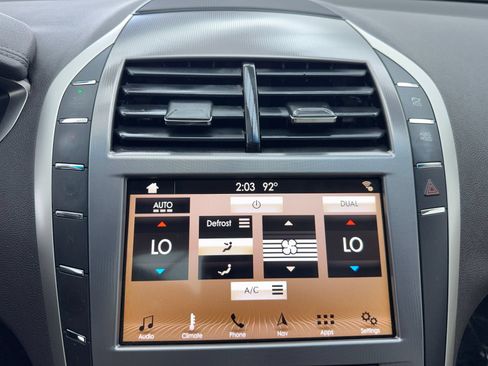 Used 2017 Lincoln MKZ Select w/ Select Plus Package FWD image 27