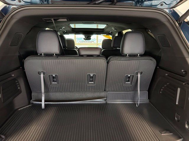 Used 2026 Chevrolet Traverse Z71 w/ Enhanced Driving Package AWD/4WD image 20
