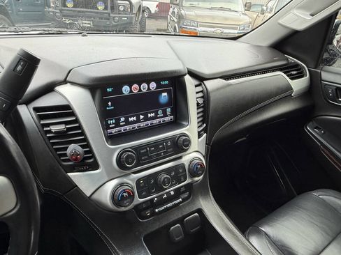 Used 2017 GMC Yukon SLE w/ HD Trailering Package image 24