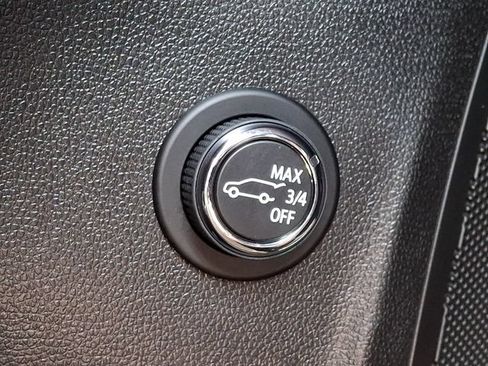 Used 2023 Buick Envision Essence AWD/4WD image 25