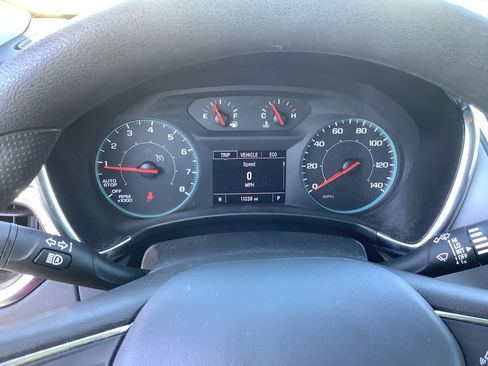 Used 2023 Chevrolet Equinox LS image 13