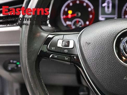 Used 2020 Volkswagen Jetta SE w/ SE Cold Weather Package image 15