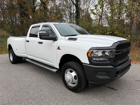 Used 2024 RAM 3500 Tradesman image 4