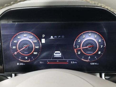 Used 2025 Hyundai Elantra SEL FWD image 11