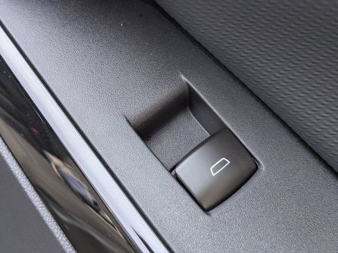 New 2026 Chevrolet Equinox LT w/ Safety and Technology Package FWD image 36