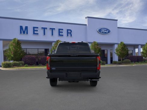 New 2026 Ford F250 Platinum w/ FX4 Off-Road Package AWD/4WD image 5