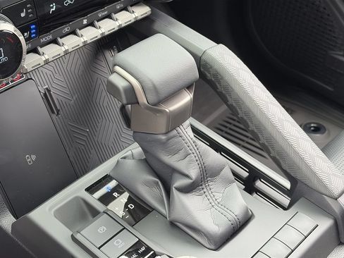New 2026 Toyota 4Runner Limited AWD/4WD image 12