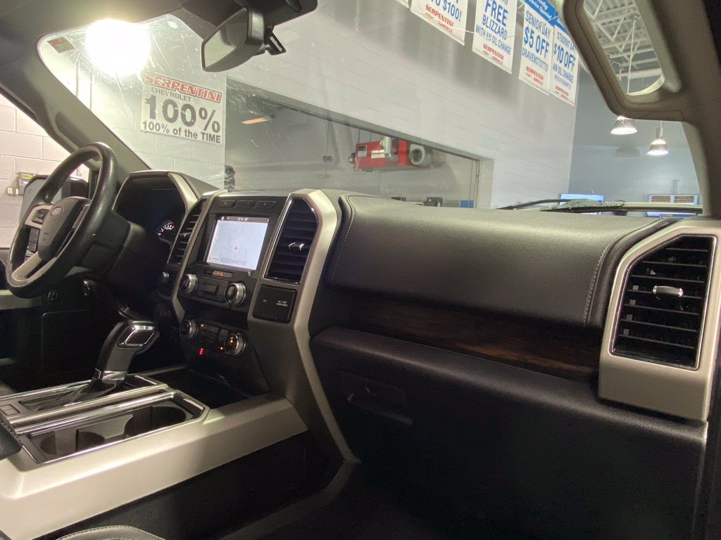 Used 2019 Ford F150 Lariat w/ Equipment Group 502A Luxury AWD/4WD image 33