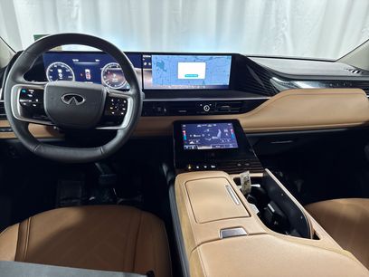 Certified 2025 INFINITI QX80 Luxe