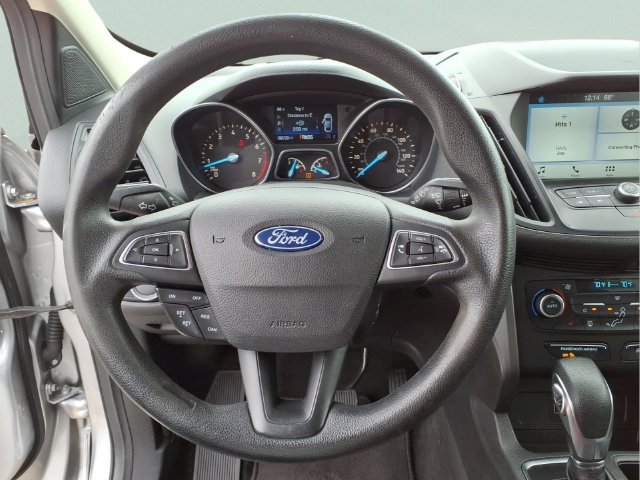 Used 2019 Ford Escape SE FWD image 15