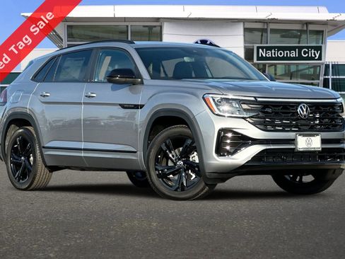 New 2025 Volkswagen Atlas Cross Sport SEL R-Line image 2